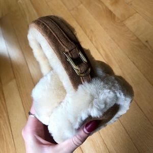 UGG Womens Classic Earmuffs